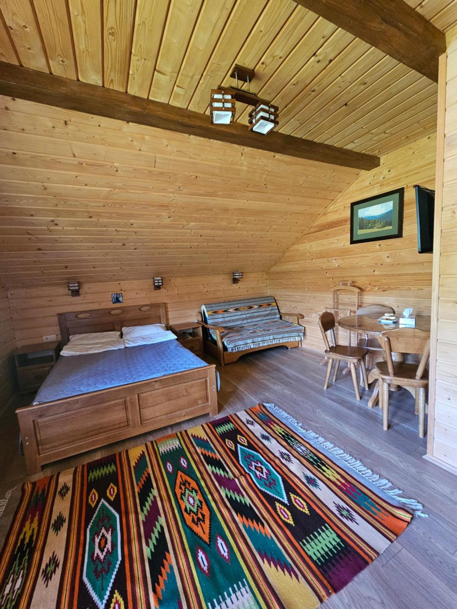 Guesthouse Kolo Druziv Tatariv Exteriér fotografie