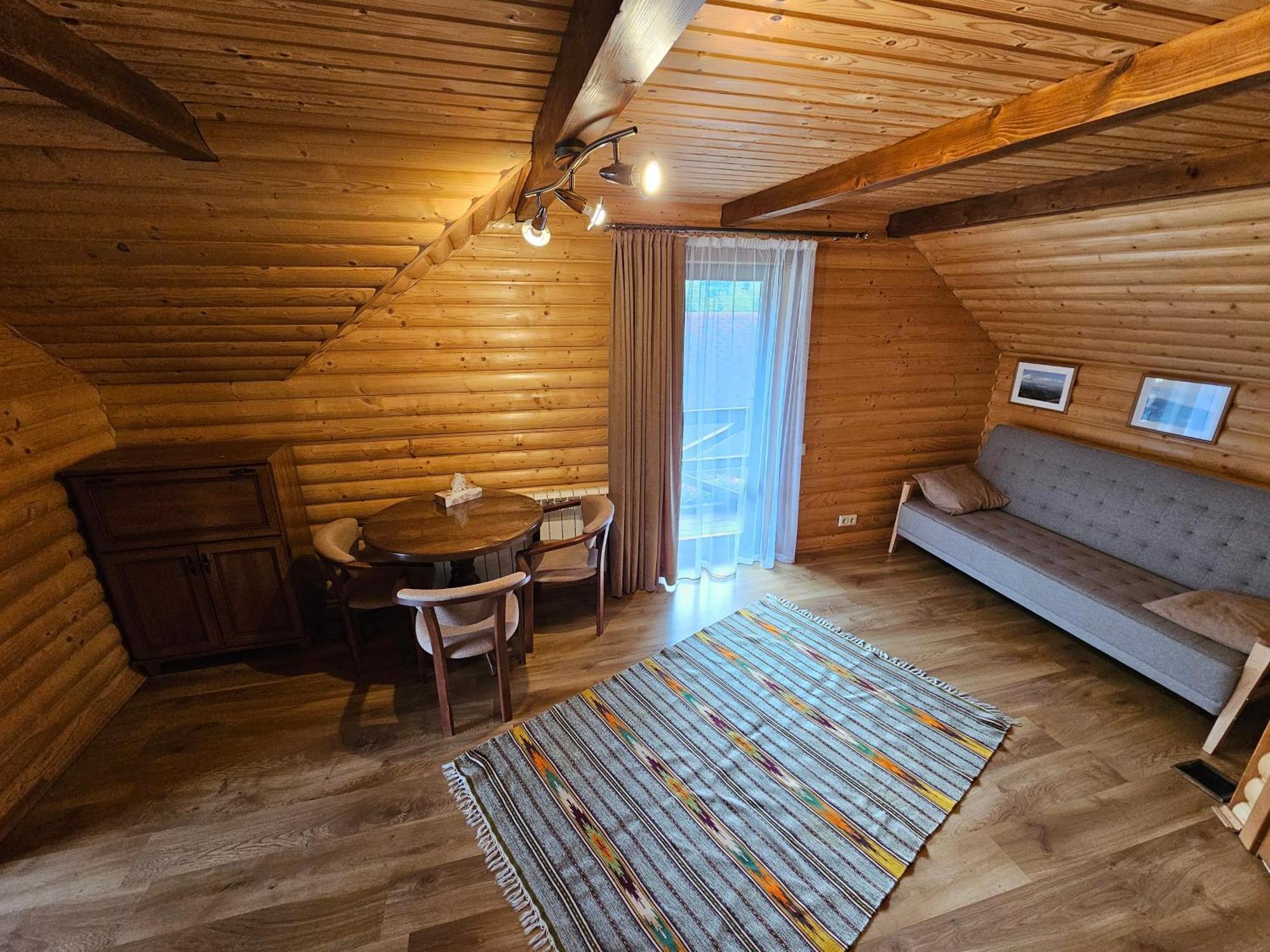 Guesthouse Kolo Druziv Tatariv Exteriér fotografie