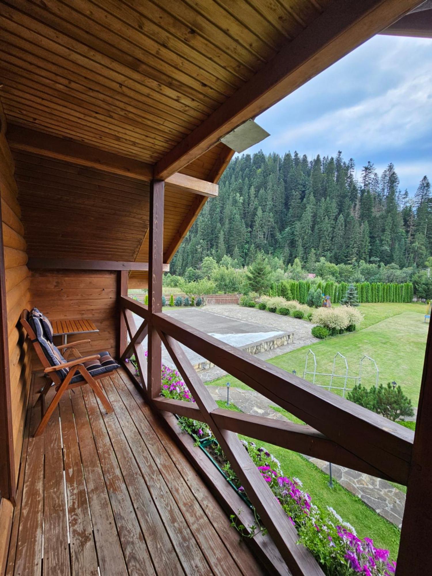 Guesthouse Kolo Druziv Tatariv Exteriér fotografie