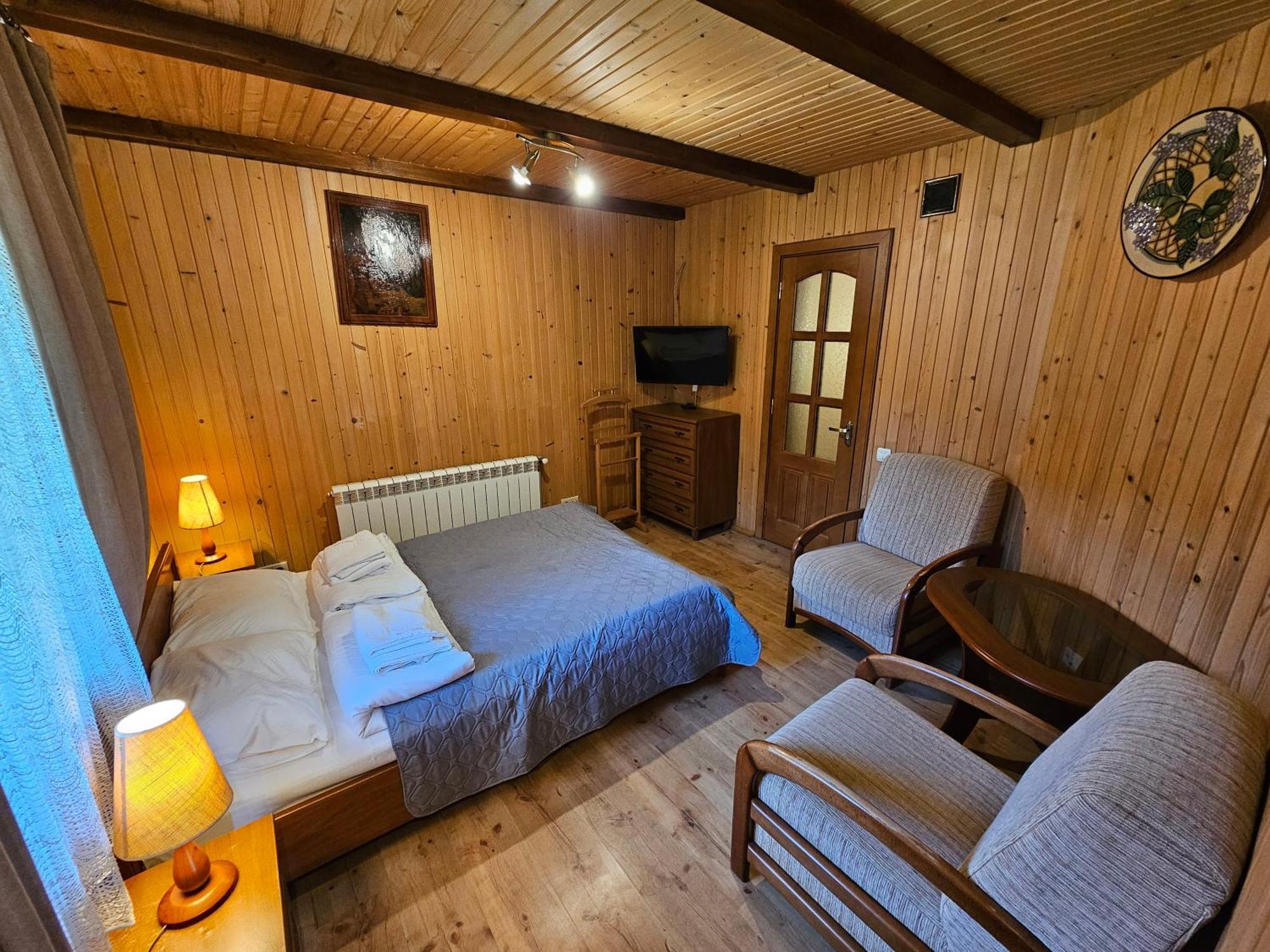 Guesthouse Kolo Druziv Tatariv Exteriér fotografie