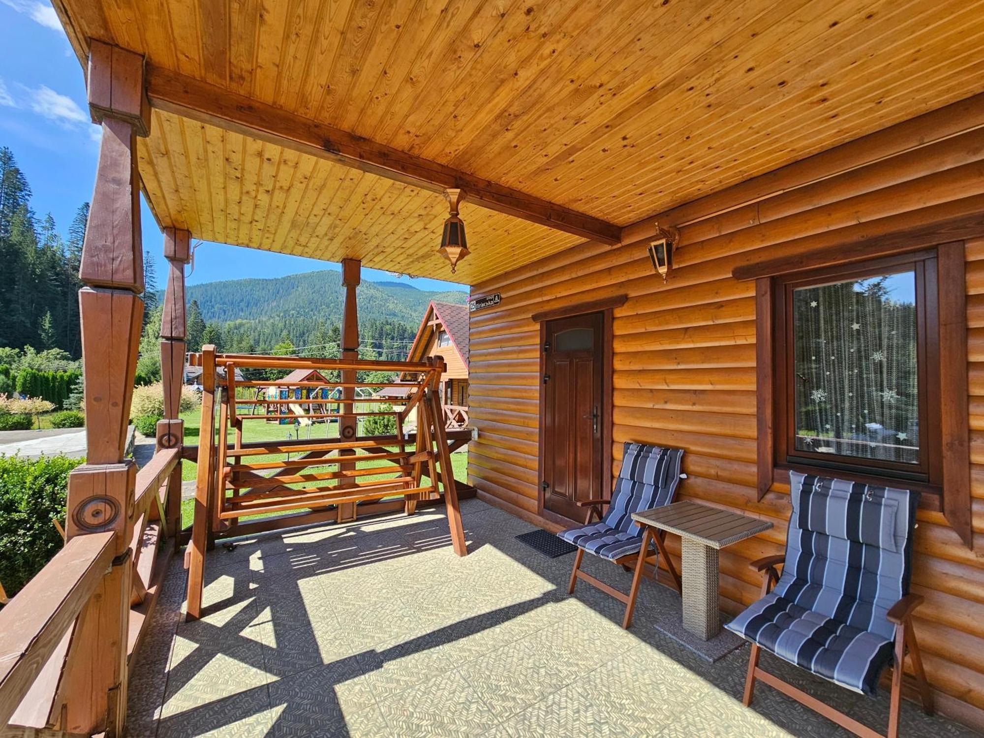 Guesthouse Kolo Druziv Tatariv Exteriér fotografie