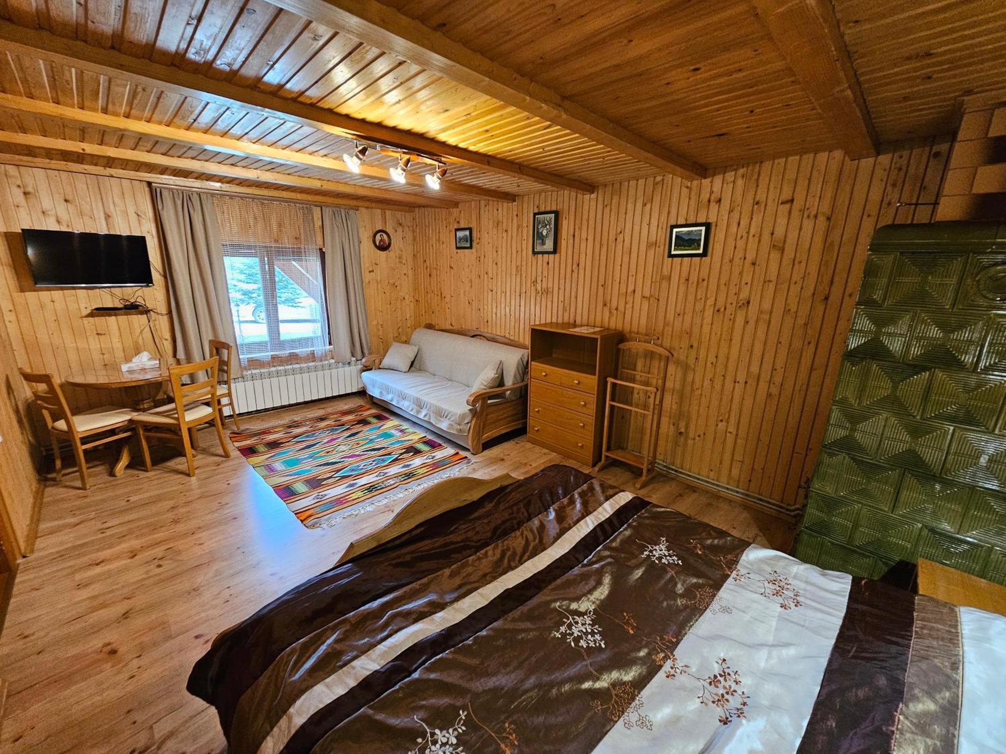 Guesthouse Kolo Druziv Tatariv Exteriér fotografie