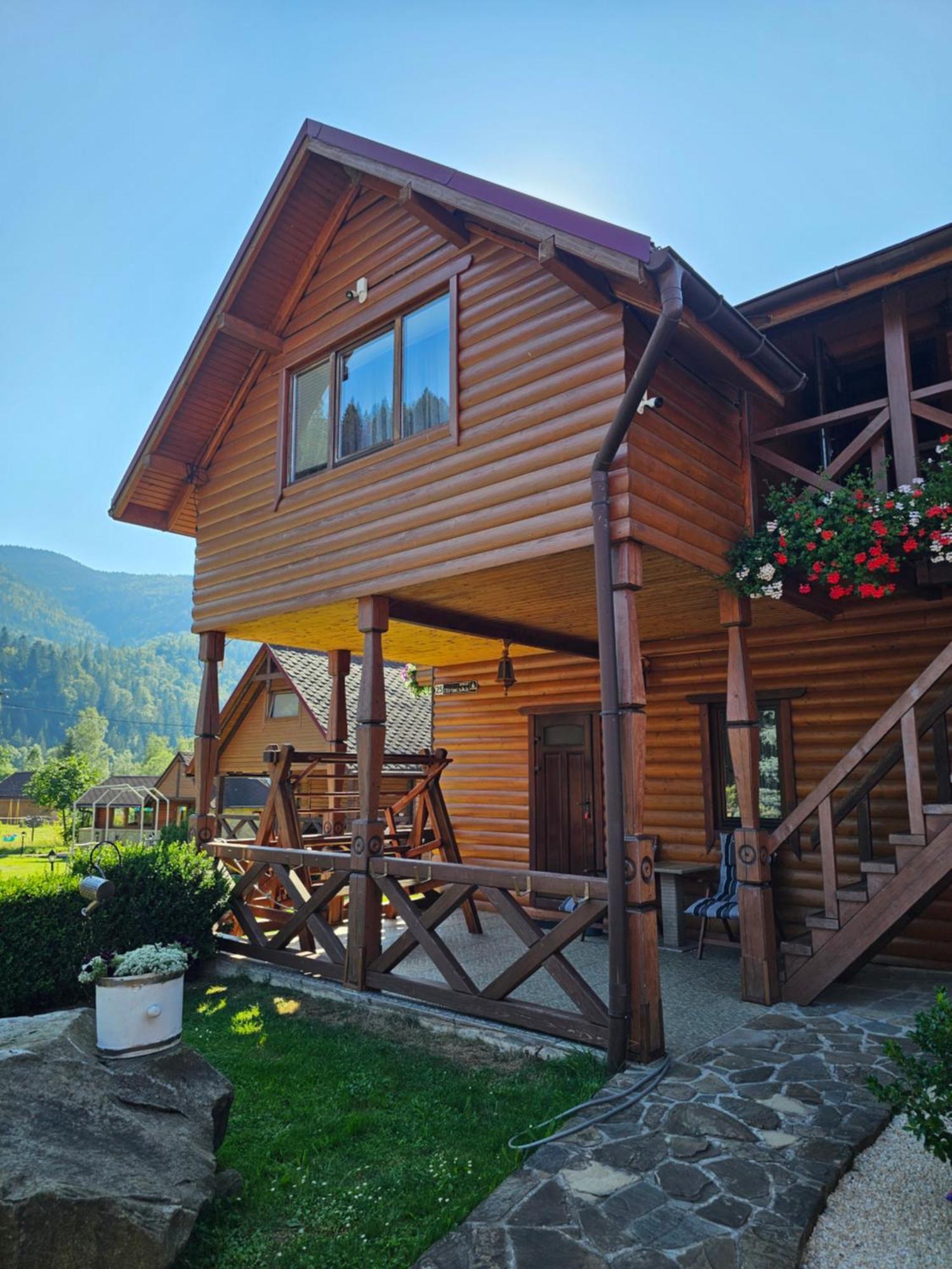 Guesthouse Kolo Druziv Tatariv Exteriér fotografie