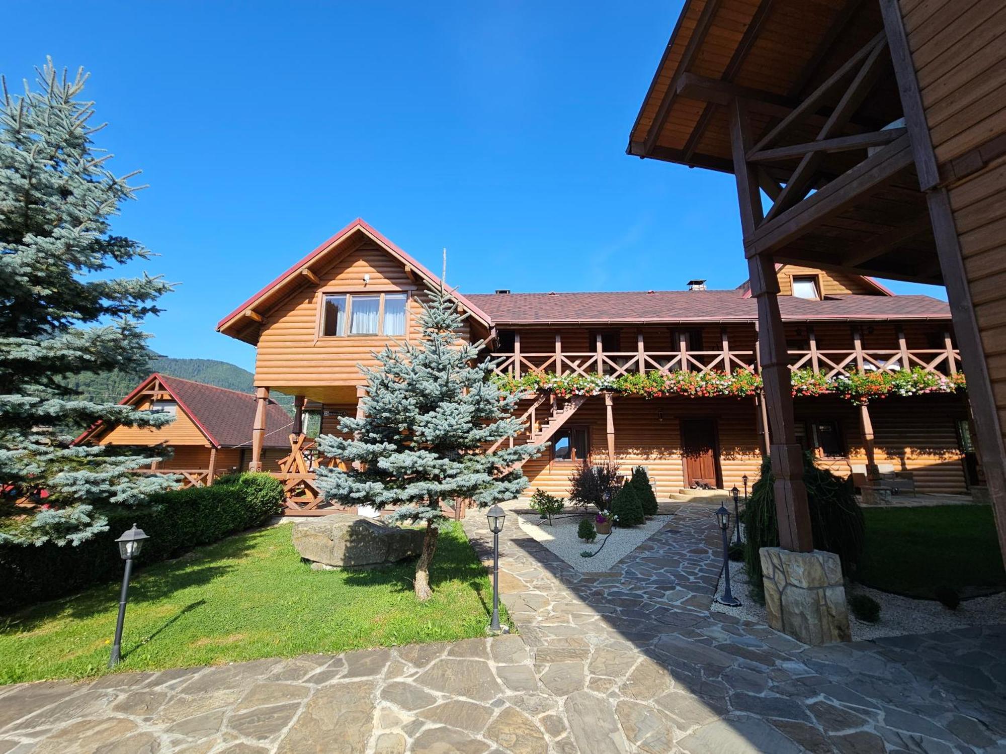 Guesthouse Kolo Druziv Tatariv Exteriér fotografie