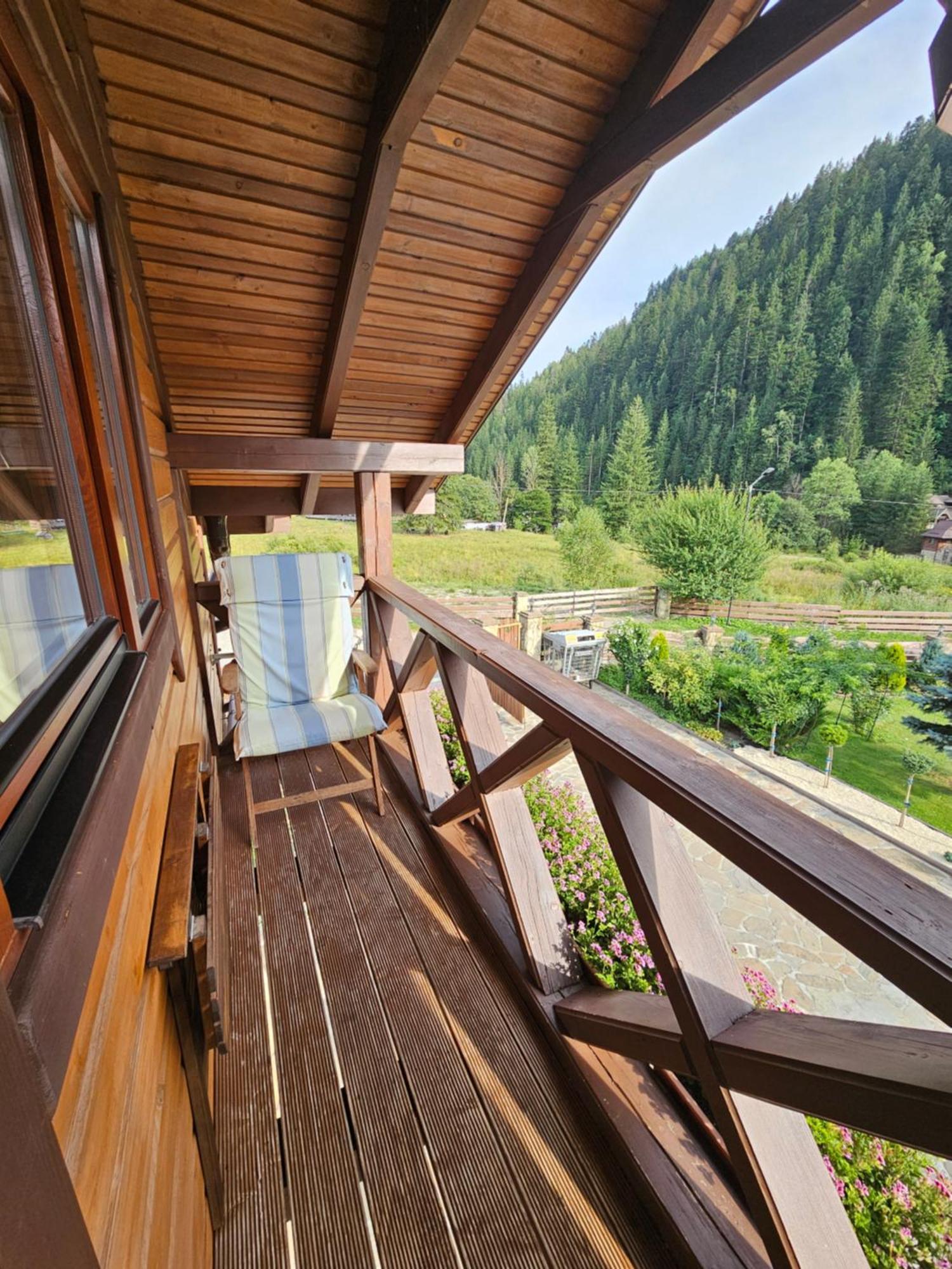 Guesthouse Kolo Druziv Tatariv Exteriér fotografie