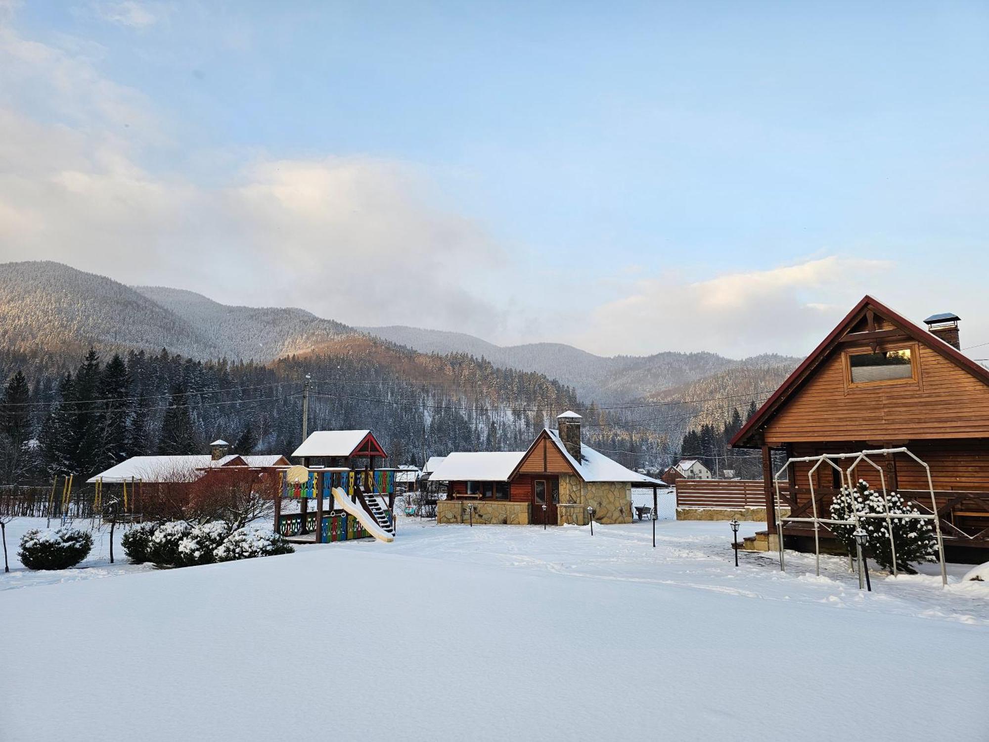 Guesthouse Kolo Druziv Tatariv Exteriér fotografie